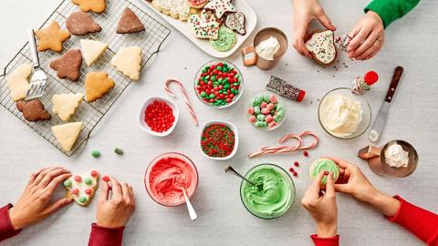 Cookie decorating